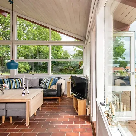 6 Person In Aabenraa-by Traum *
